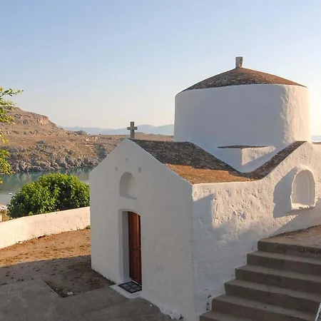 Karma Villa Pefki